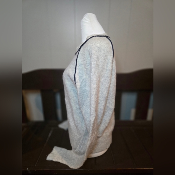 J.Crew Wool/Nylon Tipped Raglan Sweater Grey - Picture 4 of 8